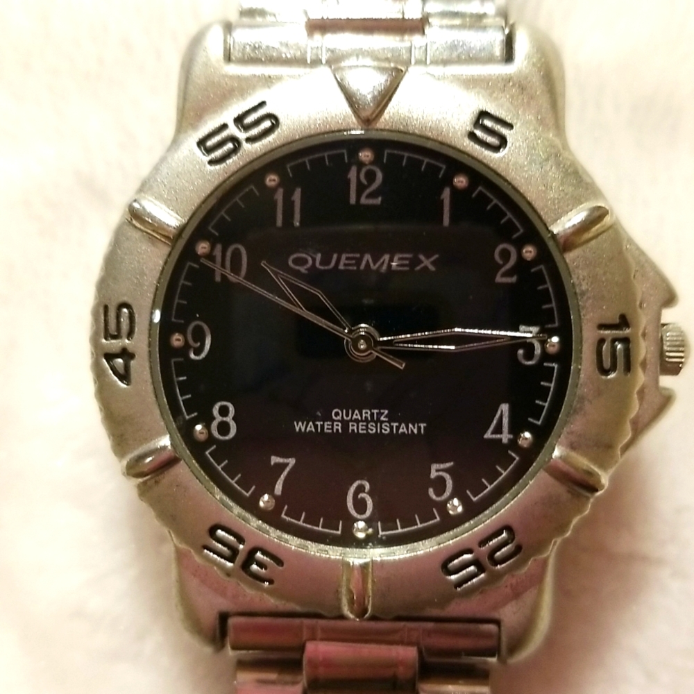 Unise Quemex Watch NWOT